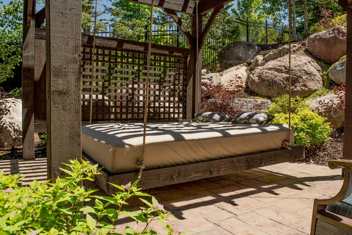 swing-suspended-bed-shadescape-2 suspended bed pergola