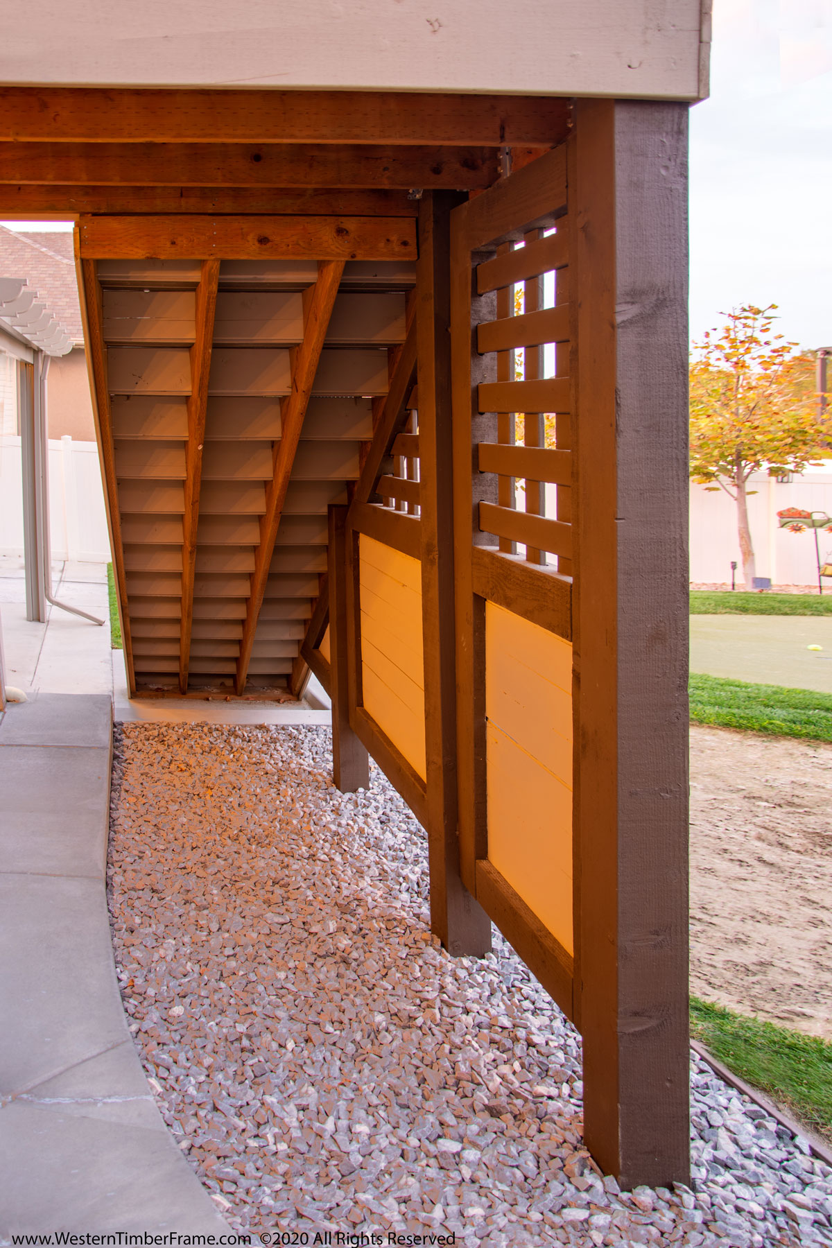Stairway-privacyWall-conner4363R stairs trellis
