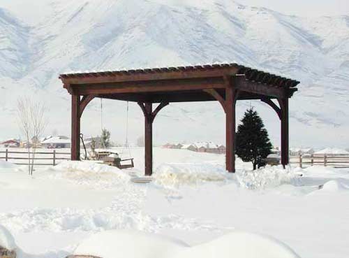 winter-scene-strong winter pergola