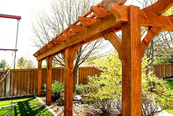 whiting-trellis-garden