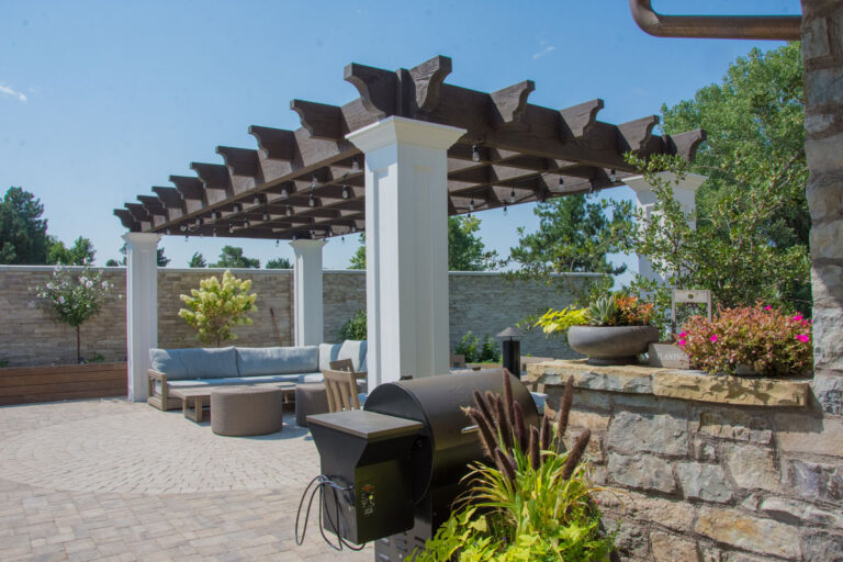 tuscany style timber frame pergola with straight braces and open roof design
