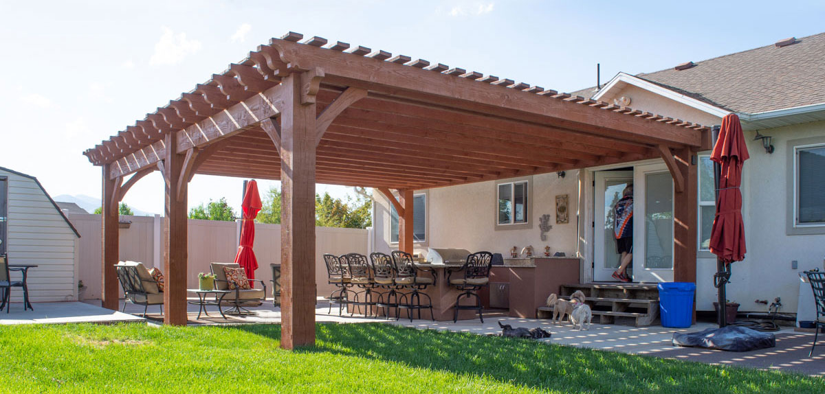 12K-Rich-Sequoia-pergola-kit outdoor kitchen