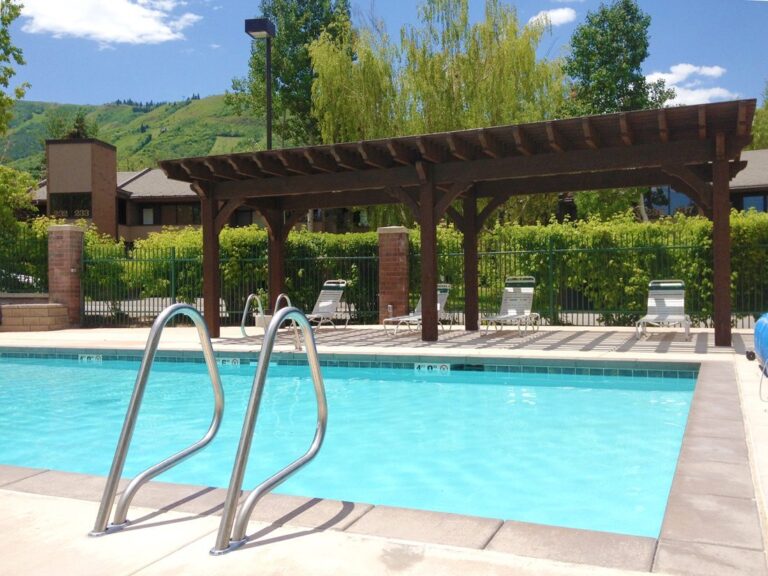Park Avenue Pool Side Pergola