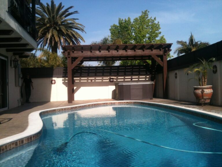Uraynar Pool Side Pergola